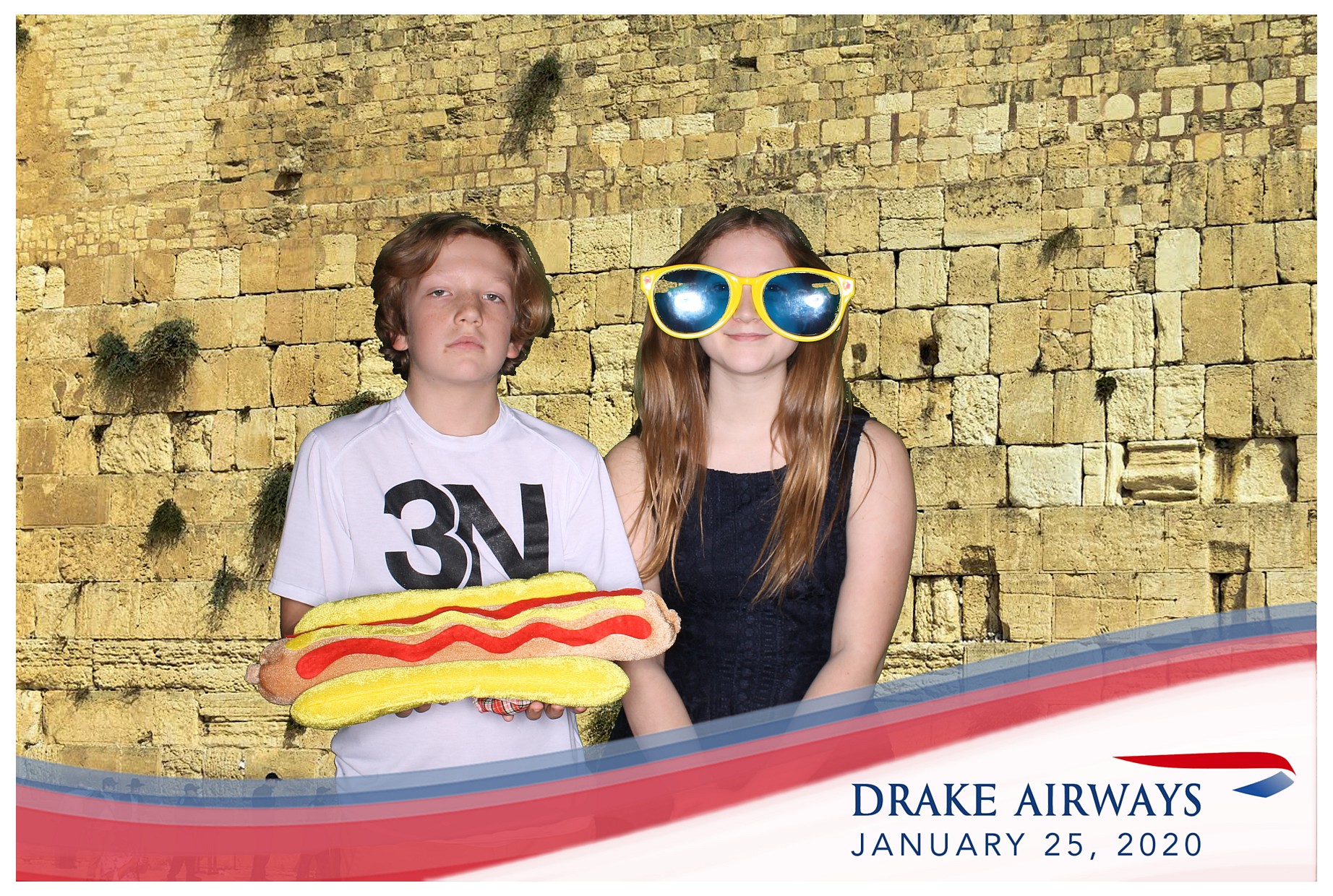Drake Airways | View more photos from the event at gallery.photoboothcincy.com/u/PhotoBoothCincy/Drake-Airways